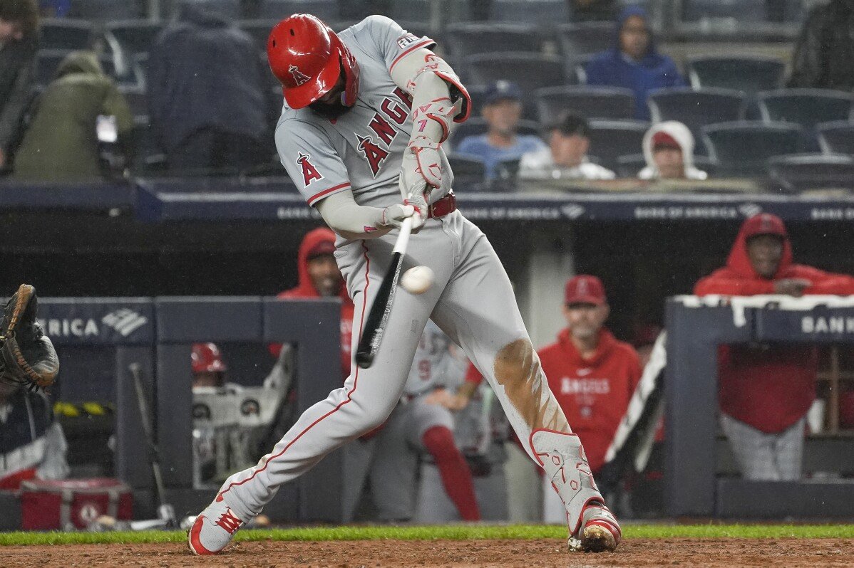 Jo Adell atinge duplo de descarregamento de bases no quinto turno de 6 corridas enquanto Angels vencem Yankees por 9-4